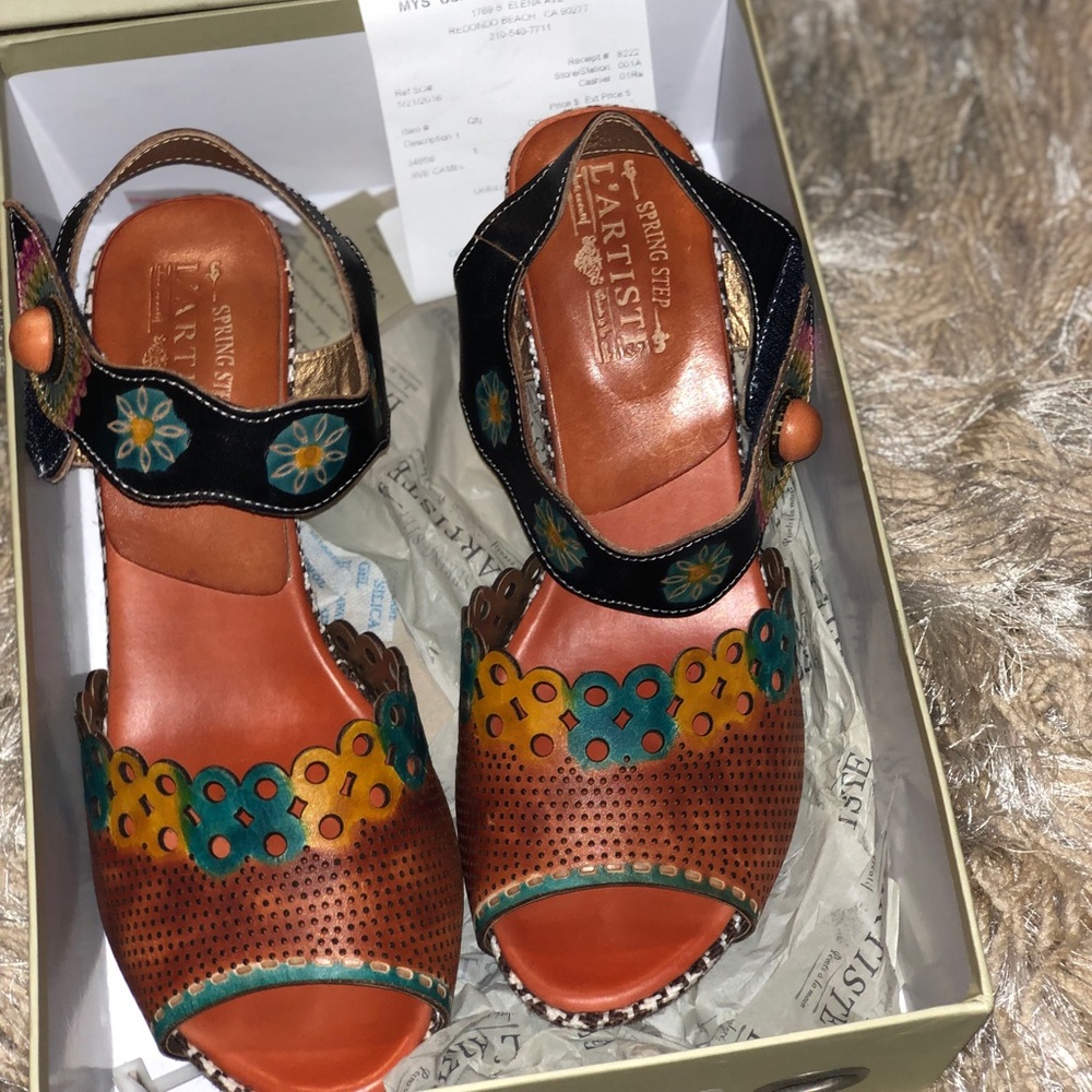 L’Artiste by Spring Step Jive Sandal